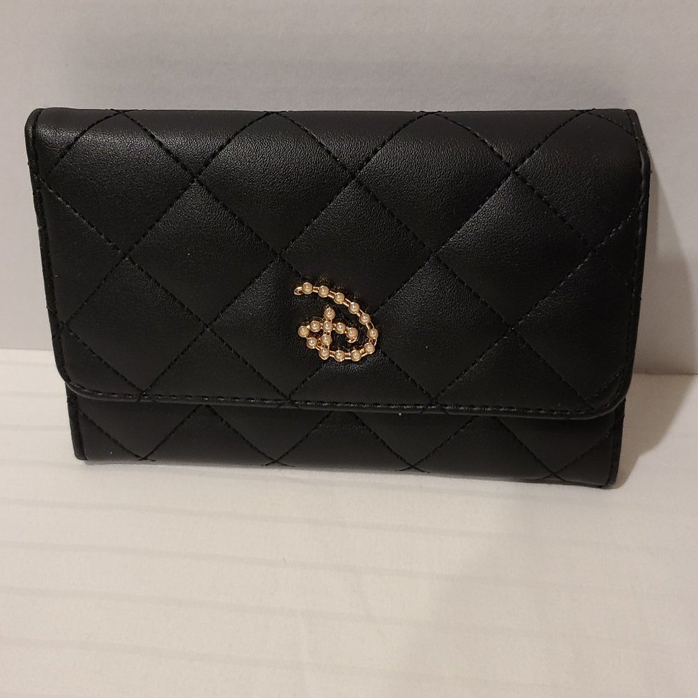 NWT Buckle-Down Flap Wallet-Disney Signature D-Pearls-Quilted-Black/Gold-Zipper